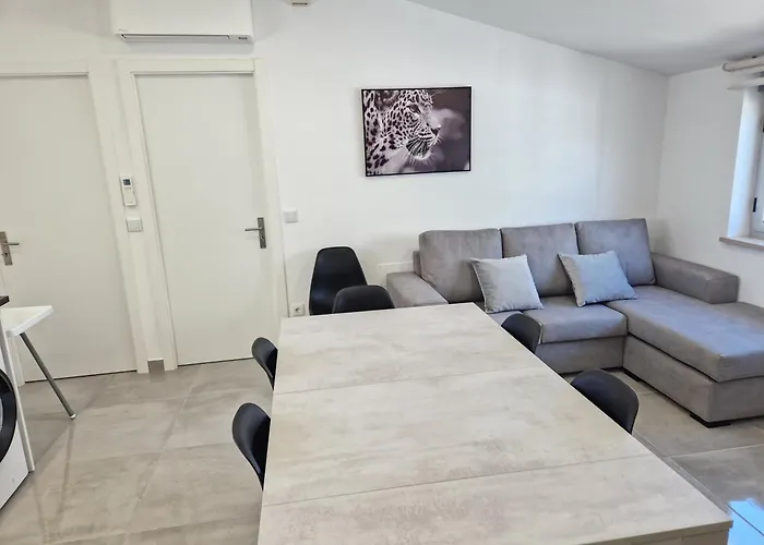 Holidays House 펜션 상 마르티뇨 두 포르투